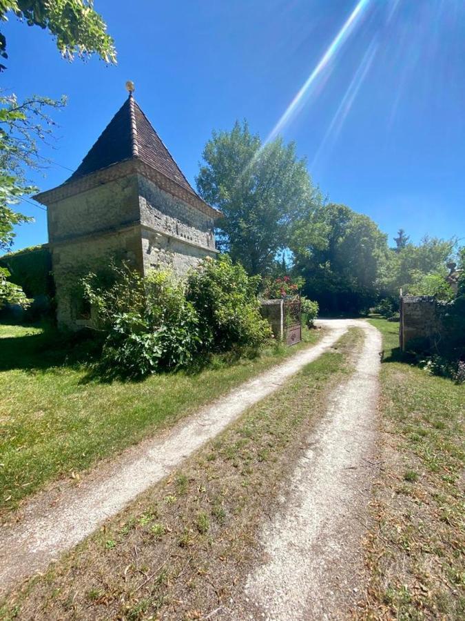 Gite De L'Edelinie Nanteuil-Auriac-de-Bourzac Buitenkant foto